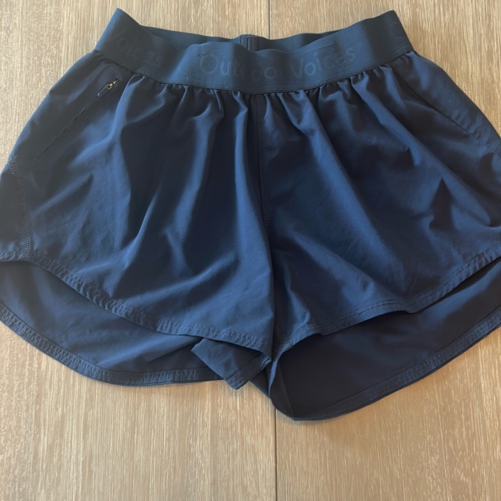 Women's Outdoor Voices Light speed 2.5" Pace Short Size XS